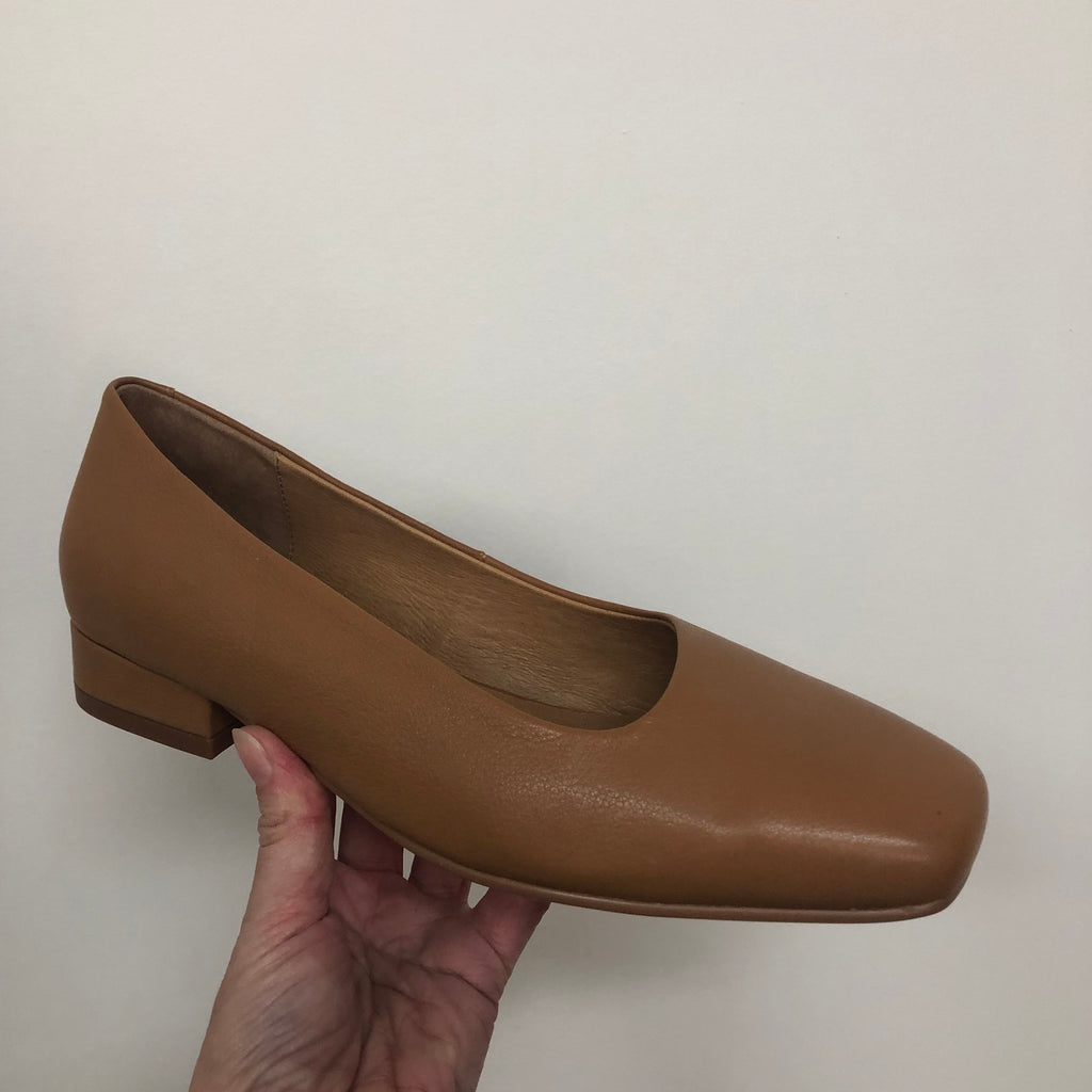 Django and Juliette Belek 3 Colours ~ Tan ~ Black ~ Navy ~ Leather