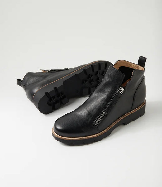 Django & Juliette ~ 2 Colours ~ Dottiz ~ Black ~ Chocolate ~ Leather Boot