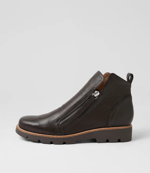 Django & Juliette ~ 2 Colours ~ Dottiz ~ Black ~ Chocolate ~ Leather Boot