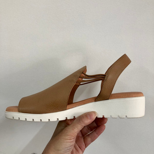 Django & Juliette Marliss Tan Leather