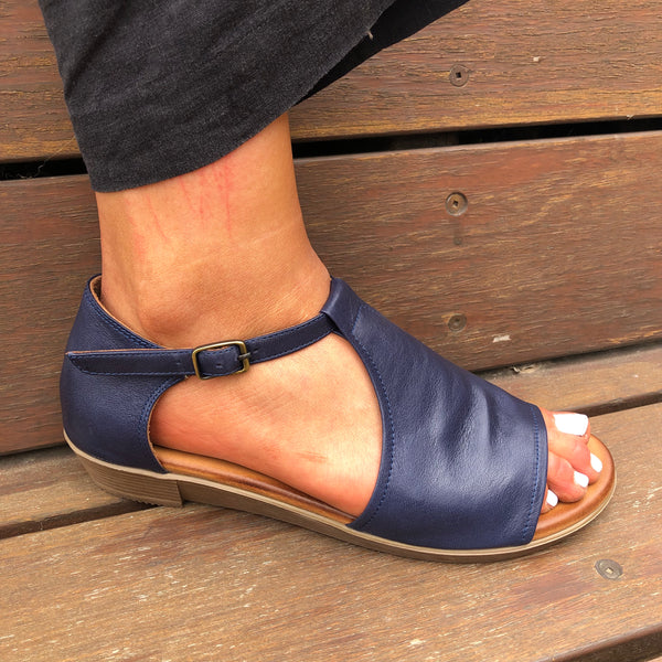 Cabello ~ Content ~ 2 Colours ~ Black ~ Navy ~ Leather
