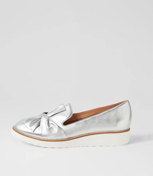 Top End Oclem ~  11 Colours ~ Black ~ Tan ~ Navy ~ Pale Rose ~ Tan Choc Sole ~ Silver ~ Denim ~ White Stripe Multi