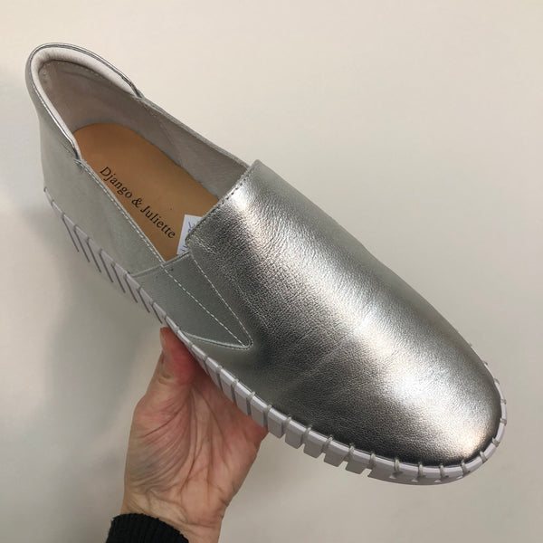 Django & Juliette Becca ~ Tan/Oat Sole ~Silver ~ White ~ Black ~ Almond ~ Leather Slip on