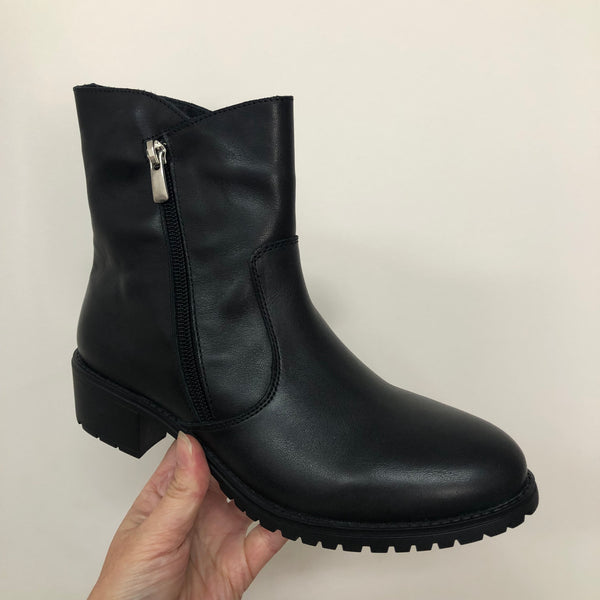 Sala Amelda ~ Black ~ Coconut ~ Leather Boot