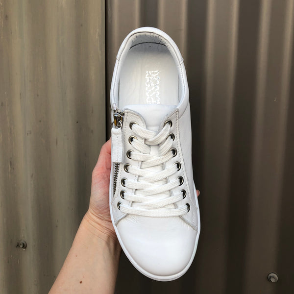 Rilassare Token Fresh White Leather