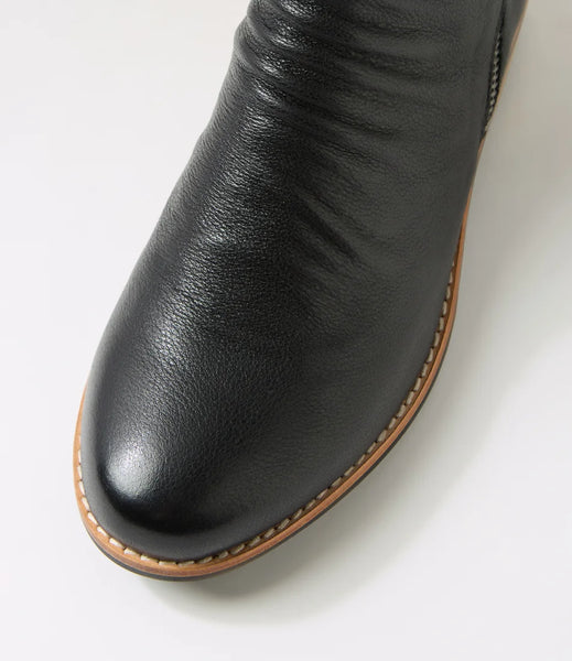 Django & Juliette Lankin ~ Black ~ Chocolate ~ Navy ~ Leather