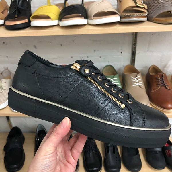 Django & Juliette Froggy ~ Navy ~ White ~ Vanilla ~ Black ~ All Black ~ Leather