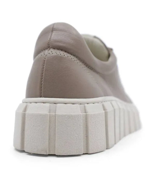 Bueno Satine ~ Darkstone Leather