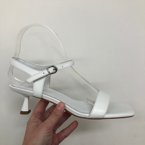 Django & Julliette Kolina 6 Colours ~ Black ~ Pale Gold ~ Nude ~ Navy Patent ~ Dk Tan ~ White ~