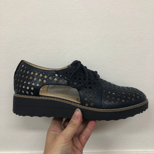 Top End Onstage ~ Tan ~ Black ~ Navy ~ Silver ~ White ~ Soft Gold ~ Black/Black ~ Navy/Navy ~ Denim