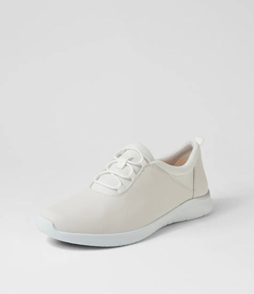 Ziera Fox ~ Black/White ~ Black/Black ~ Almond ~ Optic White