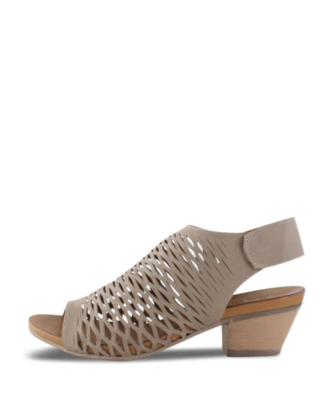 Bueno Ruby Leather Heel 5 Colours ~ White ~ Navy ~ Tan ~ Black ~ Cameo ~ Darkstone