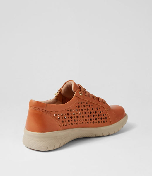 Ziera Shovo XF ZR ~ Tan ~ White ~ Almond ~ Leather