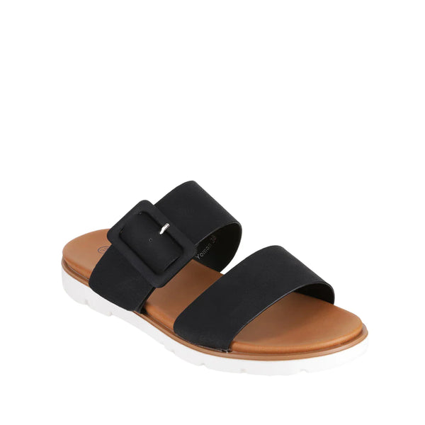 CC Resorts VS Treads Yoman ~ Black ~ Tan ~ White