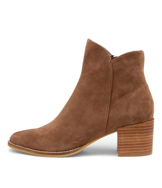 Django & Juliette ~ Mockas ~ 4 Colours ~ Black ~ Chocolate Light Suede ~ Almond ~ Cognac