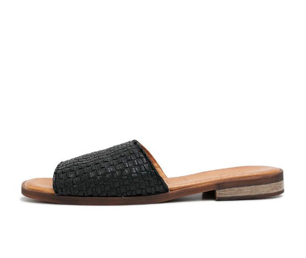 Sala Anthem Leather Slide ~ Black ~ Tan