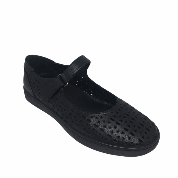 Django & Juliette Diesal ~ Nude ~ White ~ Black