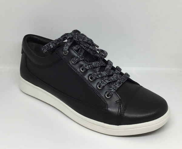 Ziera Danni ~ White ~ Black White ~ XF Leather