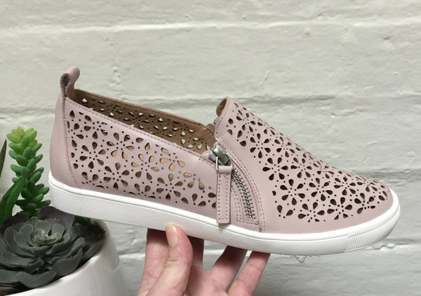 Ziera Dixon ~ Tan ~ Seashell ~ Leather