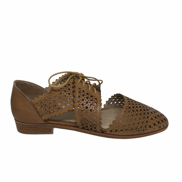 Top End Coster ~ Black ~ Tan ~ White