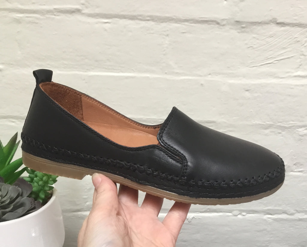 Sala Sian Black leather