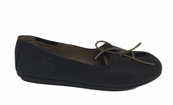 Django & Juliette Ballad ~ Black ~ Tan