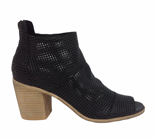 Top End Gulf ~ Black ~ Navy