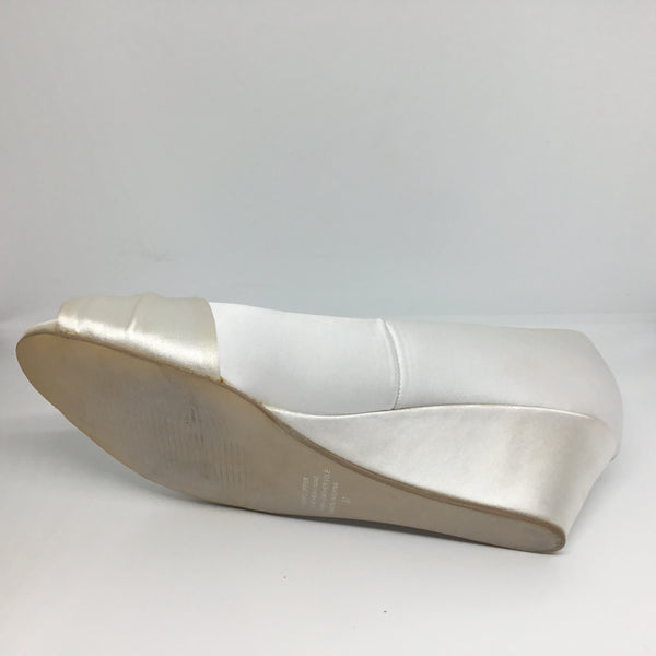 Lily Rose Kelly Vivid White Satin Wedge Heel Shop Soiled