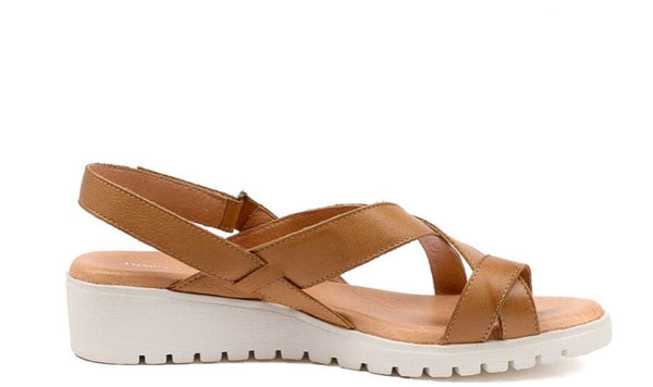 Django & Juliette Mylah Tan