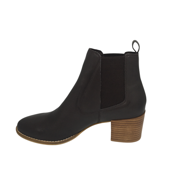 Django & Juliette Mosha ~ Tan ~ Chocolate ~ Black