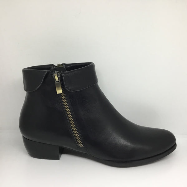 Isabella Marley Twin Zip Black Leather boot