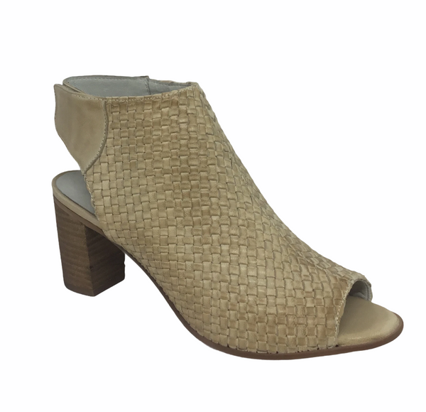 Django & Juliette Danes ~ Latte Leather