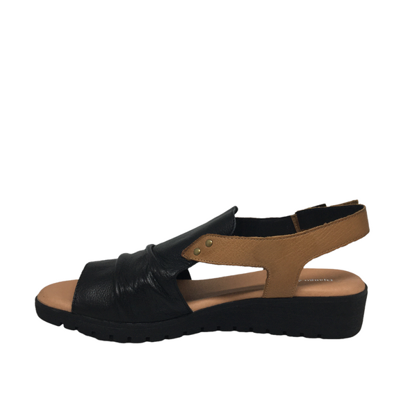 Django & Juliette Madis Leather Sandal ~ Tan ~ Black