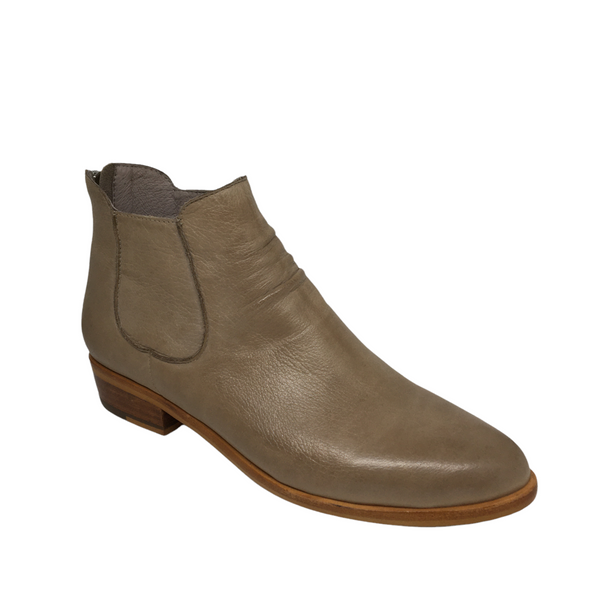 Django & Juliette Ivor ~ Warm Taupe Leather Boot