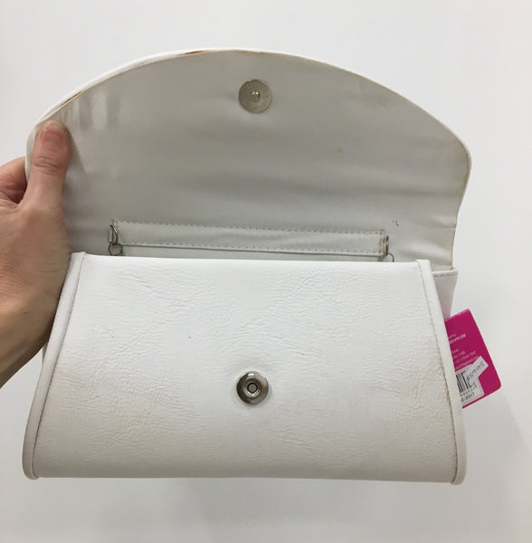 Gabee Black and White Clutch