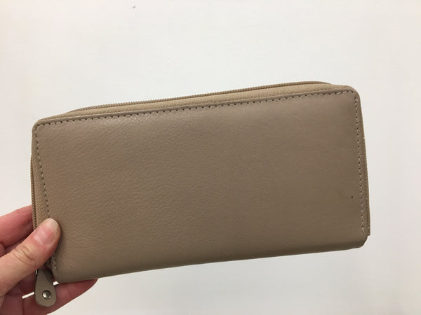 Franco Bonini Purse Taupe style 5009