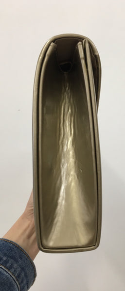 Gabee Gold patent clutch style EE59503